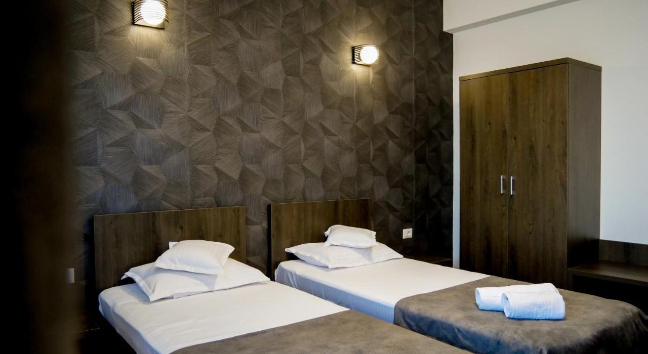 Motel Infinit Târgu Jiu Exterior photo