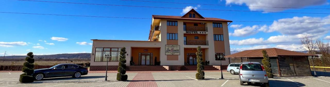 Motel Infinit Târgu Jiu Exterior photo